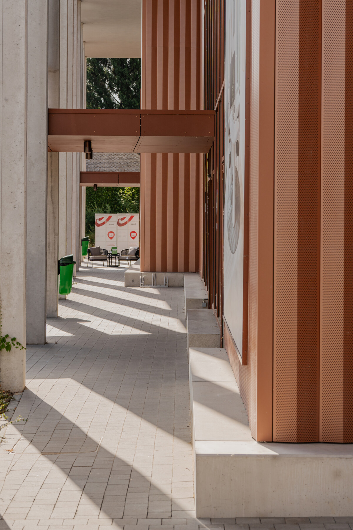 Pilar Shoots Aura HR 45