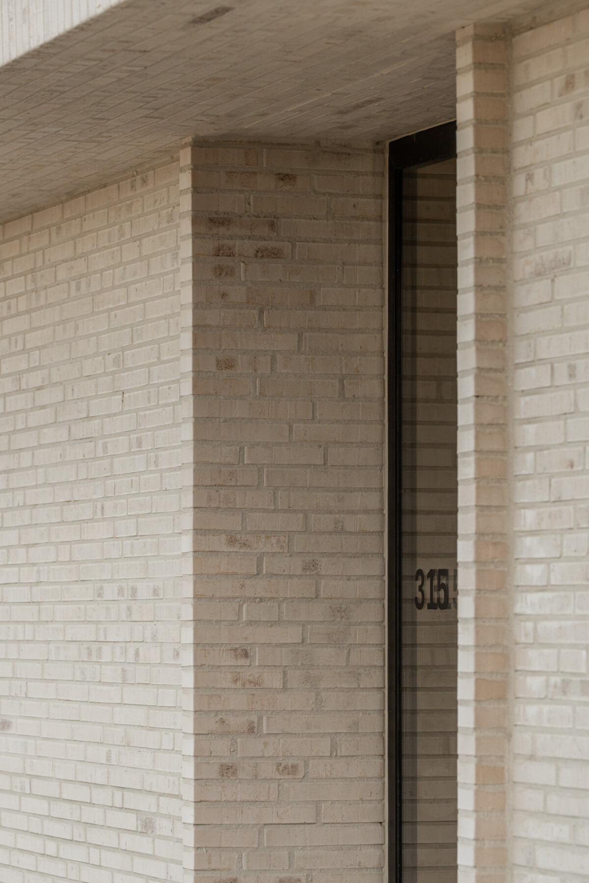 Pilar Shoots West Corner LR 23