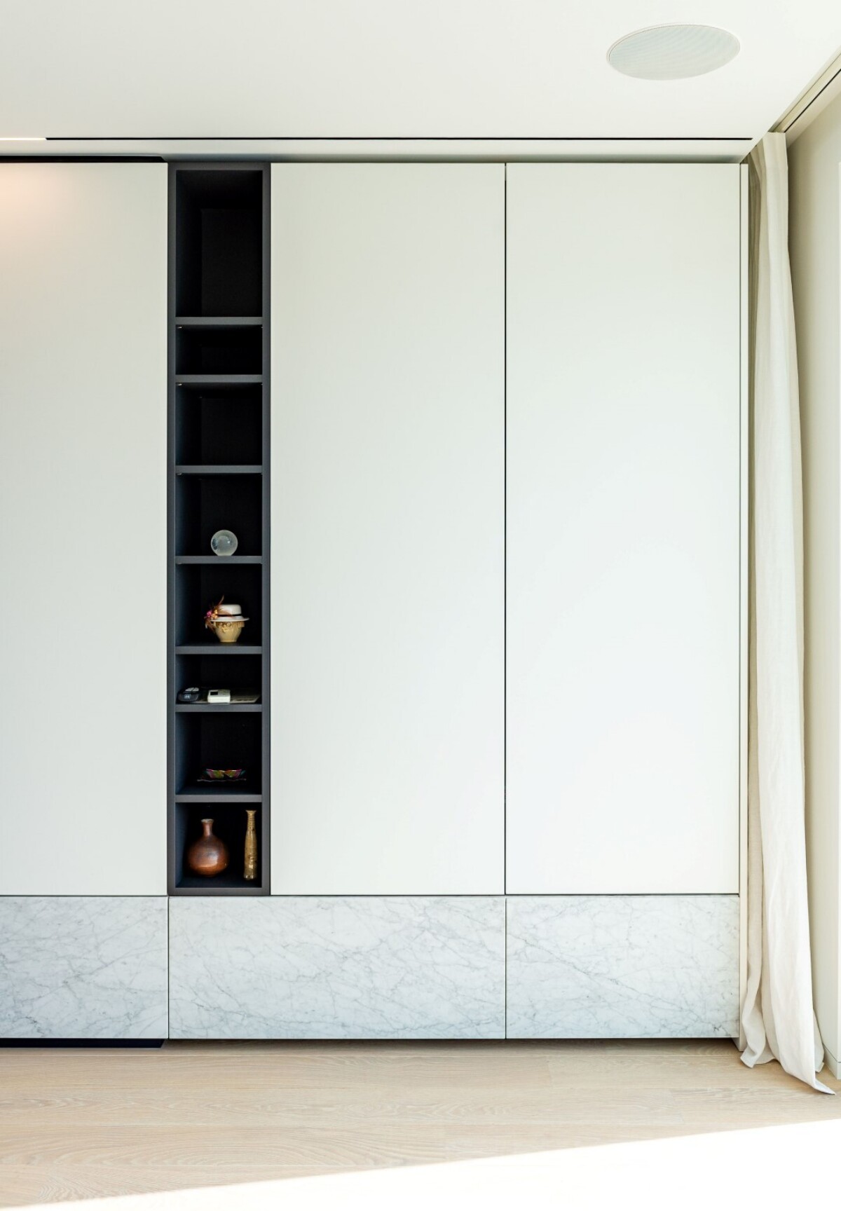 ILB kast dicht Large