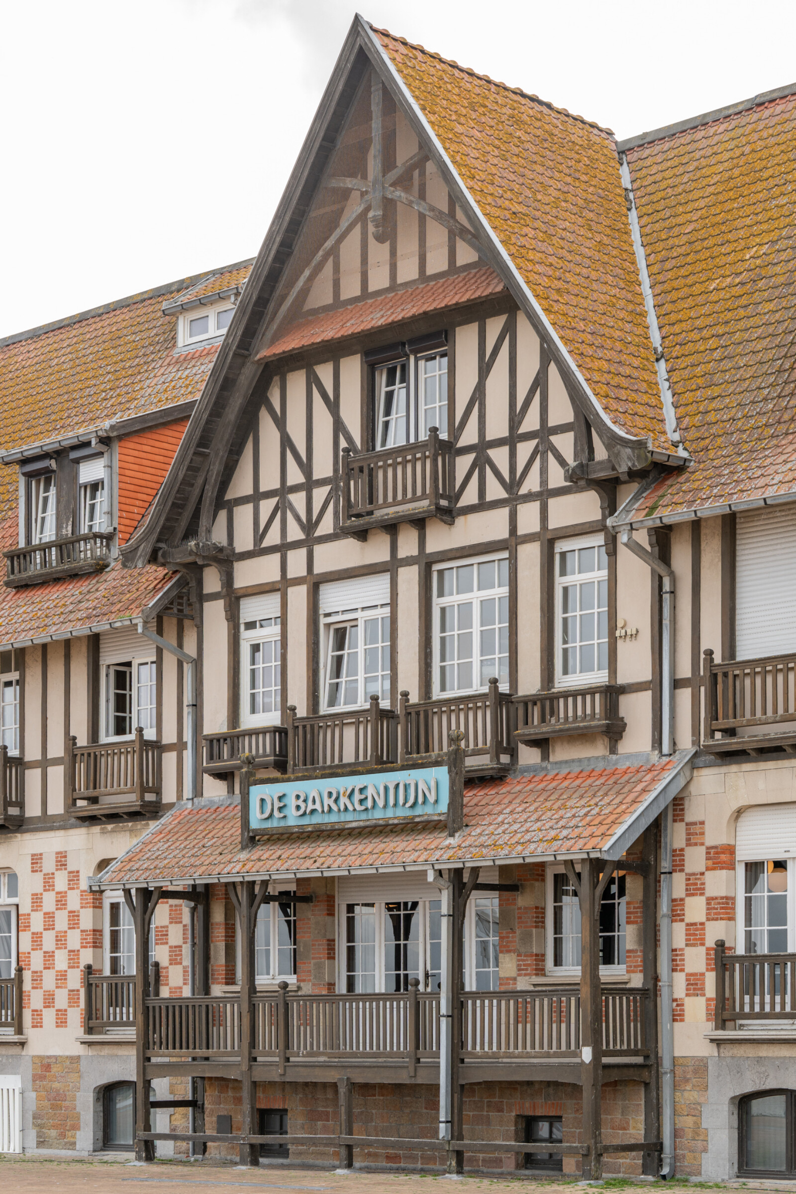 Pilar Shoots Barkentijn LR 13